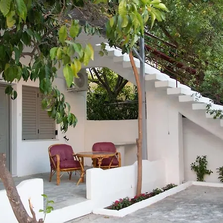 Aquaterra Askeli Poros Holiday home *